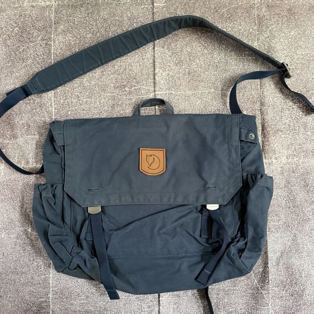 Fjallraven Greenland Waxed Navy Blue Canvas G-1000 12L Shoulder Messenger Bag